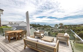 Palm Beach Seaviews With A Touch Of Luxury Awaits